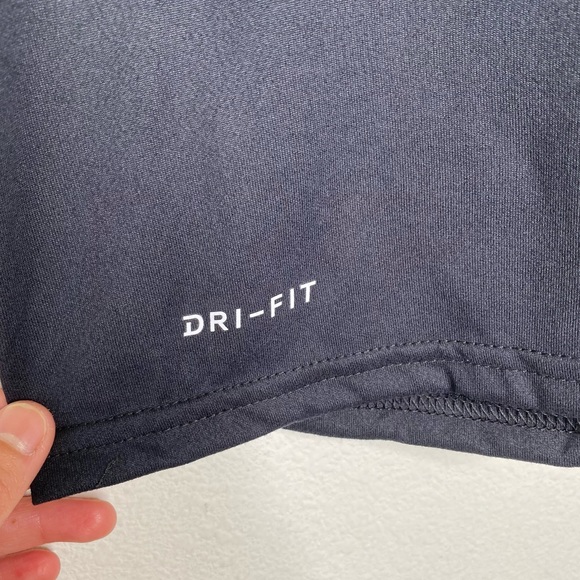 Nike Dri Fit Legend 2.0 V-neck Black Tee T-Shirt NWT - Picture 8 of 16